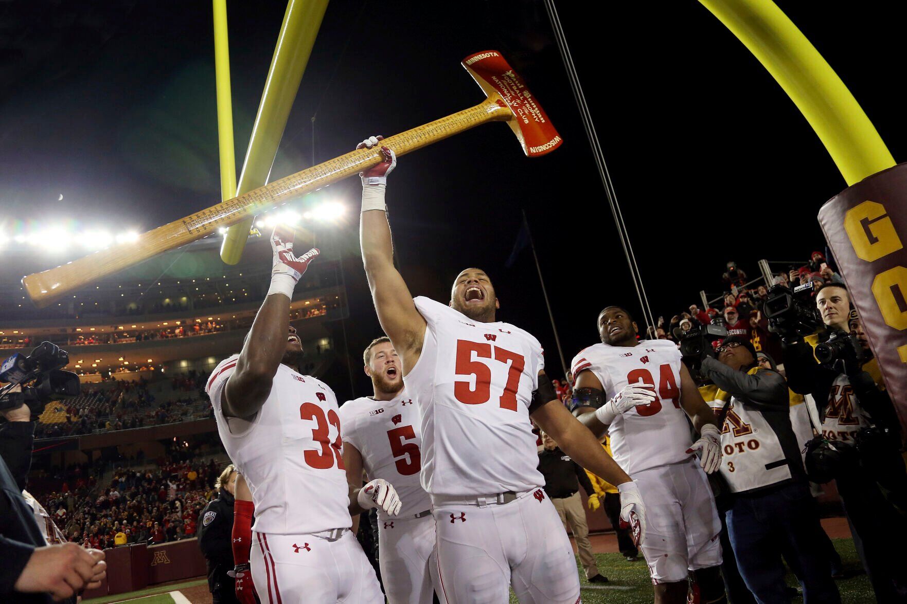 Wisconsin Minnesota Football